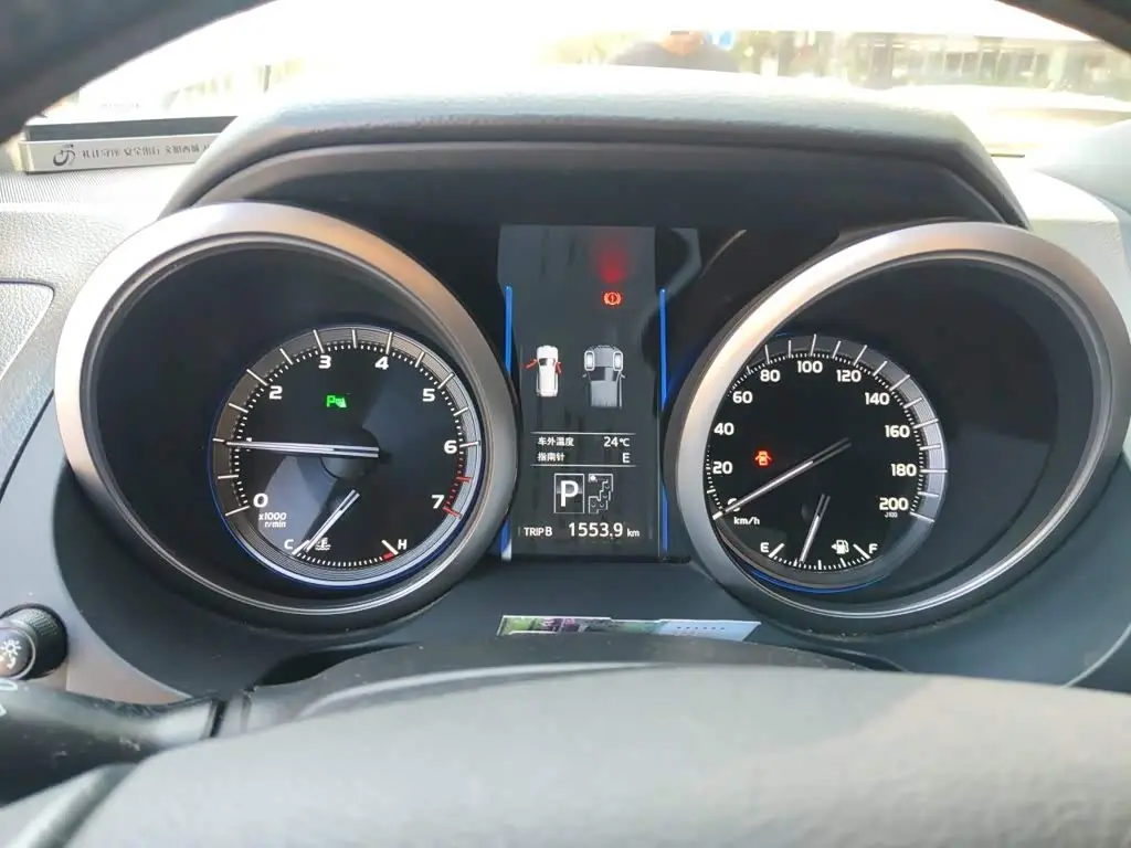 Toyota Prado 2016 — Photo 12/20