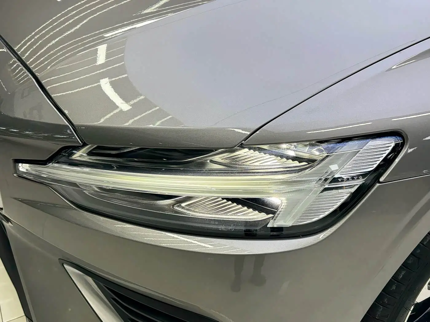 Volvo S60 2020 — Фото 10/18