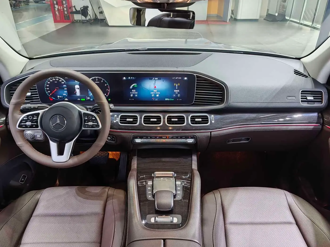 Mercedes-Benz GLS 2021 — Photo 18/20