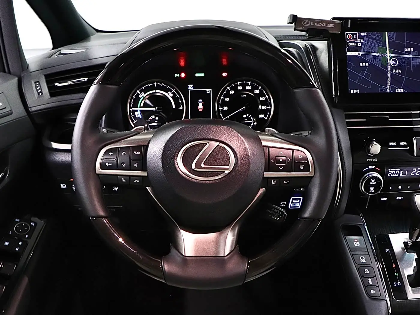 Lexus LM 2022 — Photo 10/19