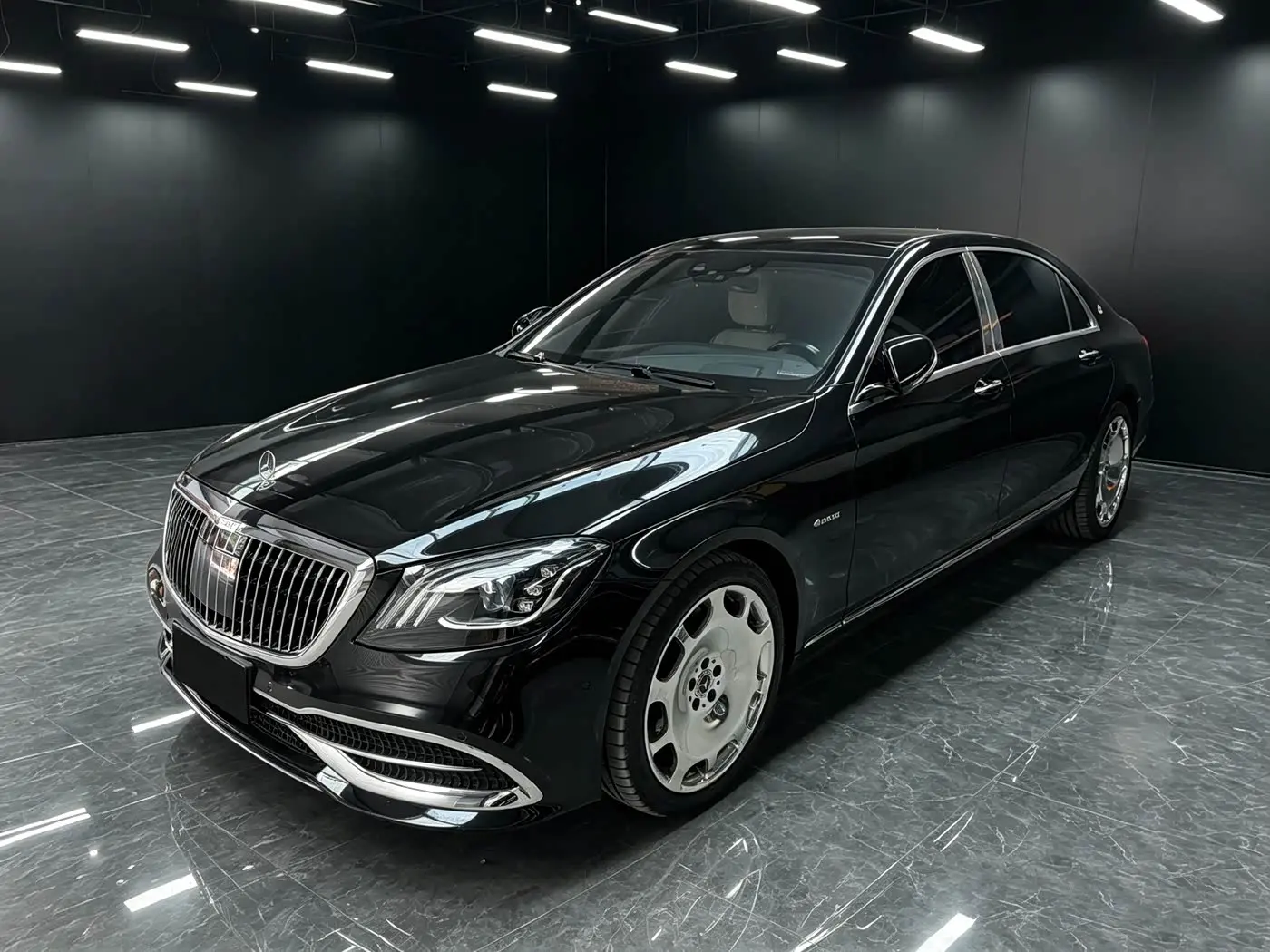 Mercedes-Benz Maybach S-Class 2019 — Фото 1/13
