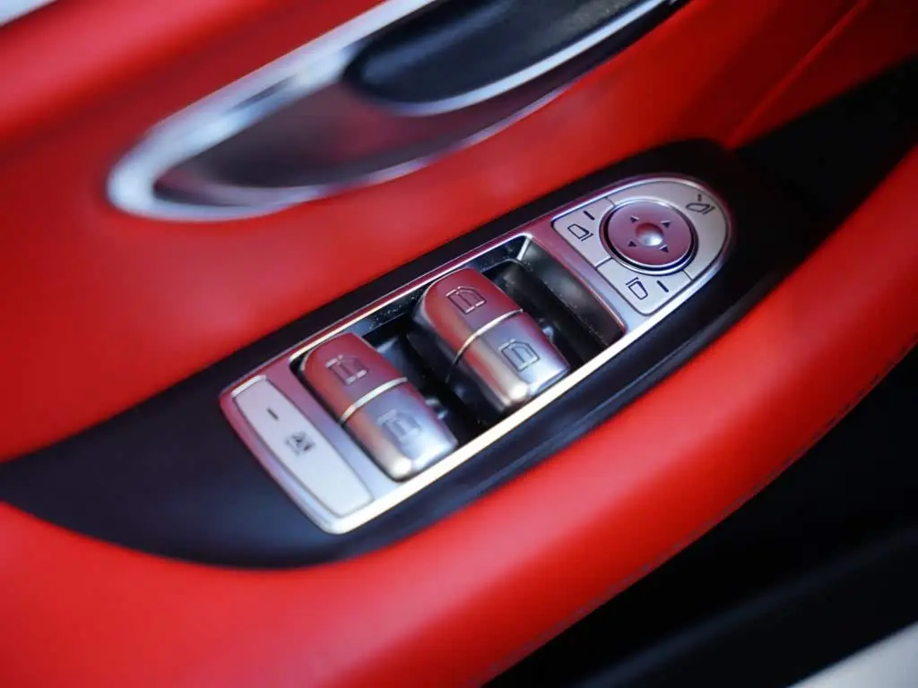 Mercedes-Benz AMG GT 2023 — Photo 15/20