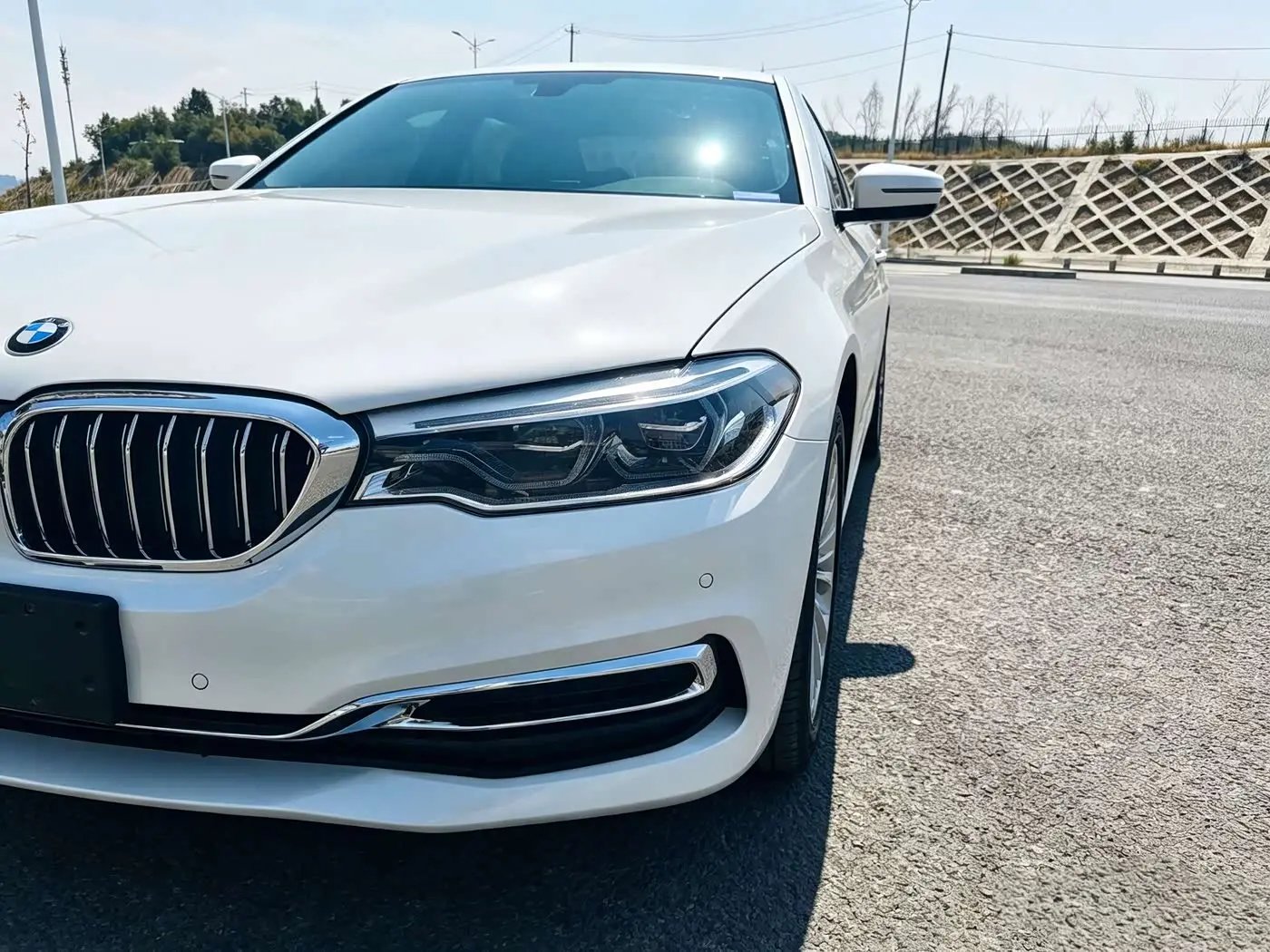 BMW 5 Series 2020 — Photo 14/15