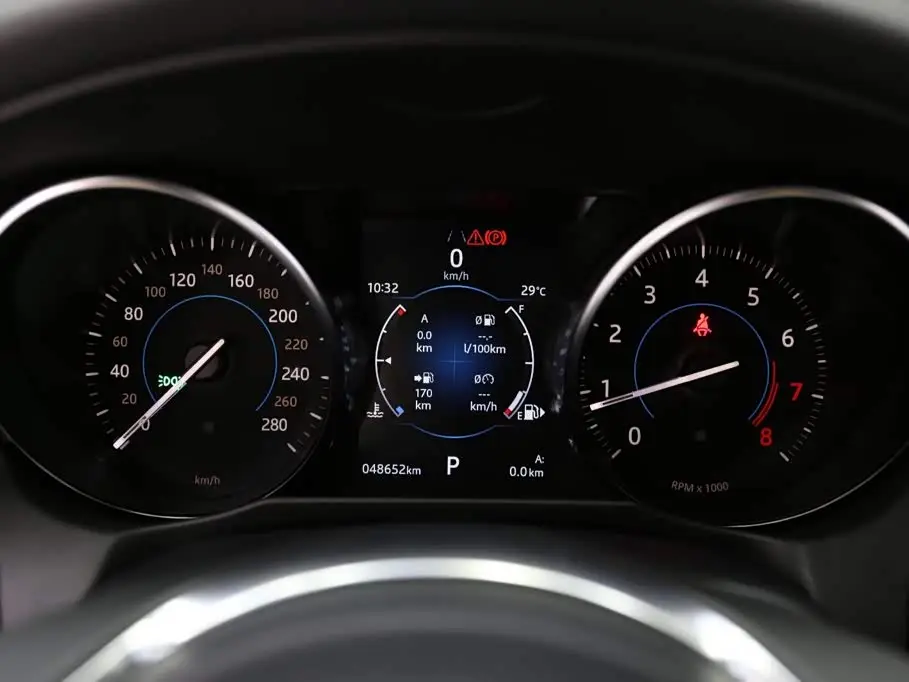 Jaguar XF 2019 — Şəkil 13/20