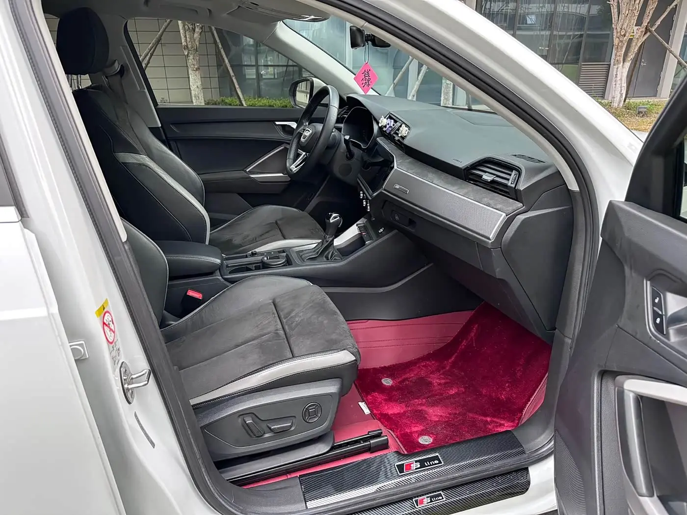 Audi Q3 2023 — Фото 11/12