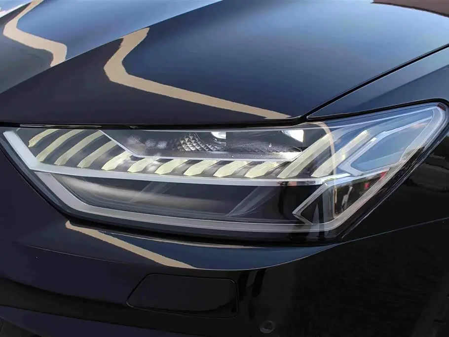 Audi A7L 2024 — Şəkil 15/18