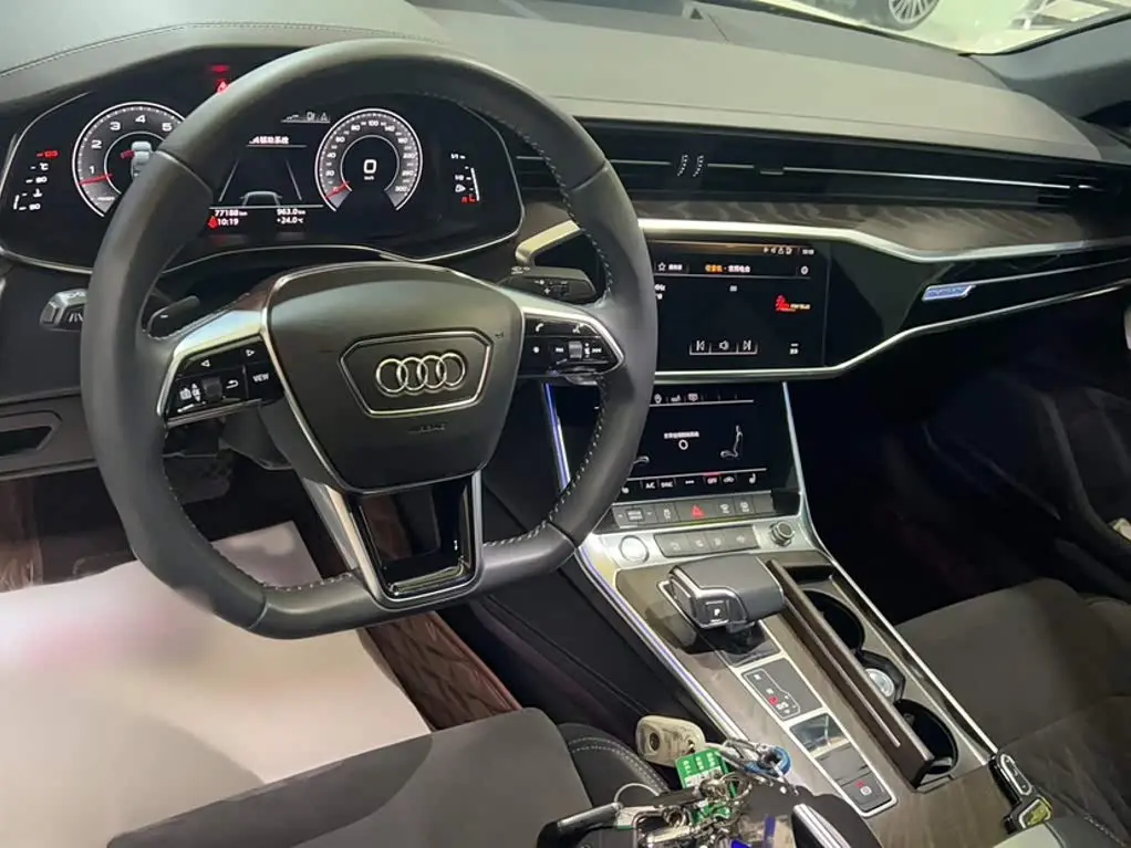 Audi A6L 2020 — Photo 5/20