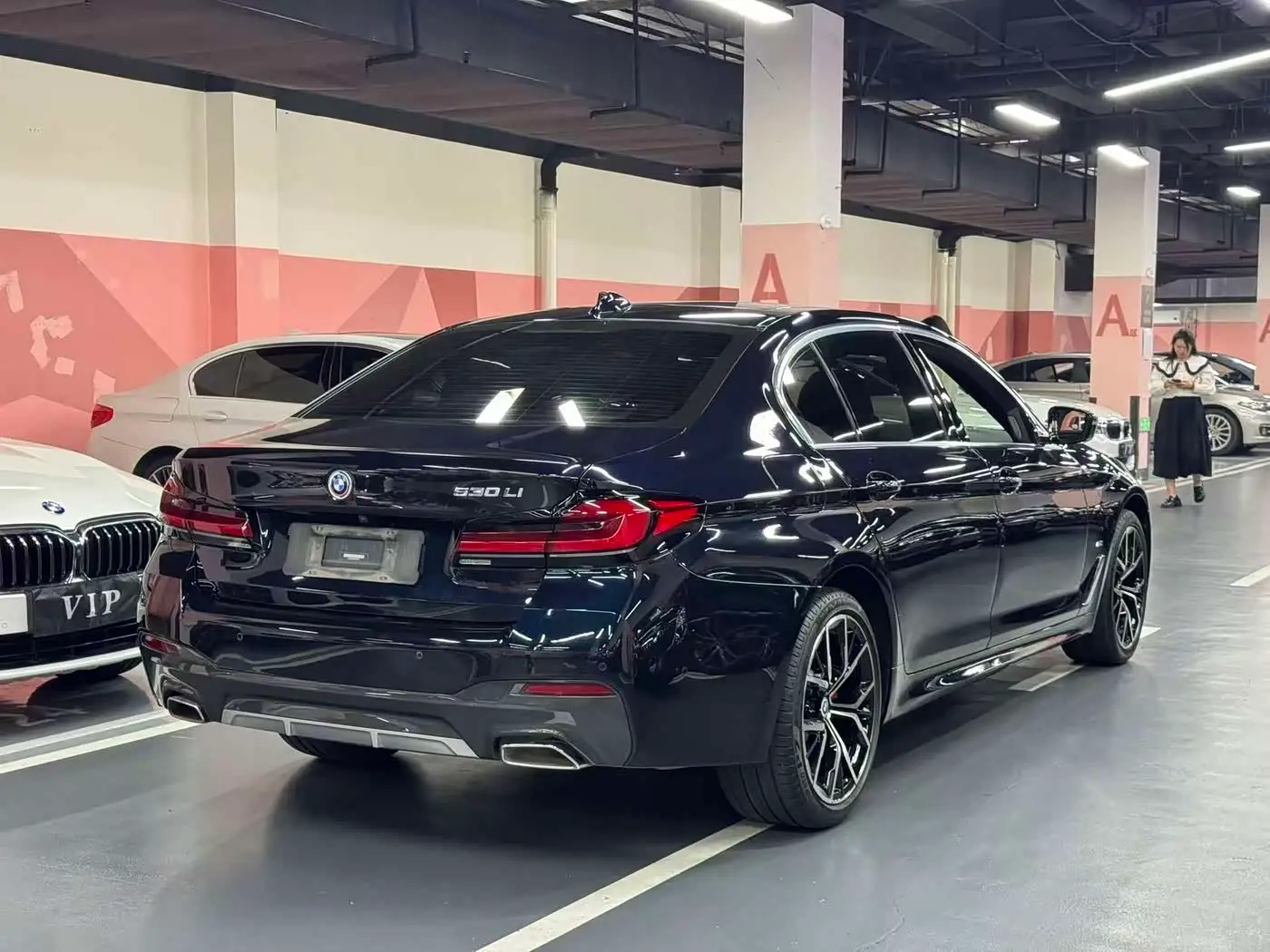 BMW 5 Series 2022 — Фото 11/13