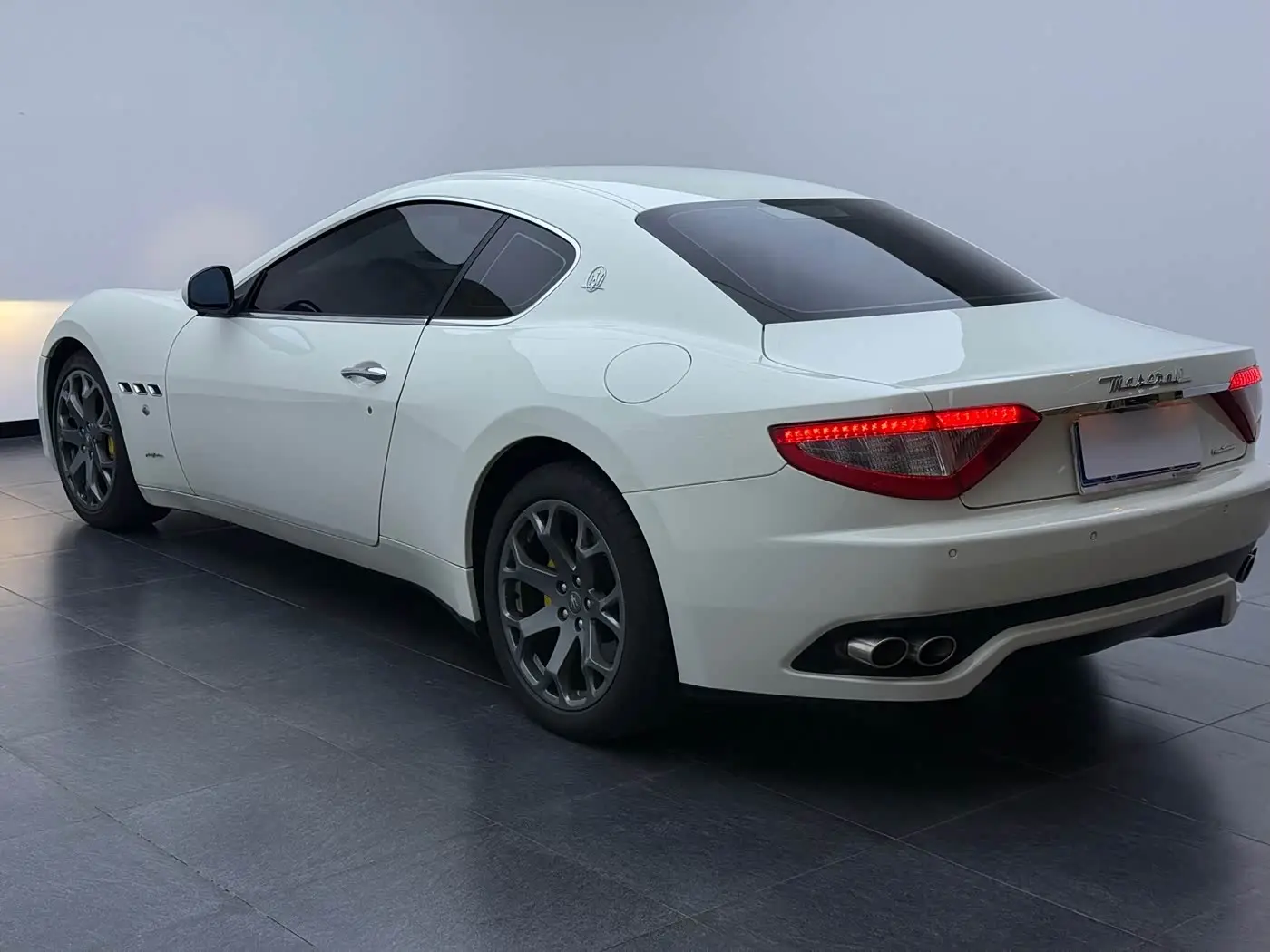 Maserati GranTurismo 2012 — Photo 6/12