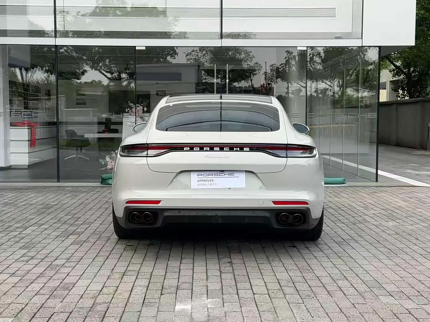 Porsche Panamera 2023 — Photo 4/16