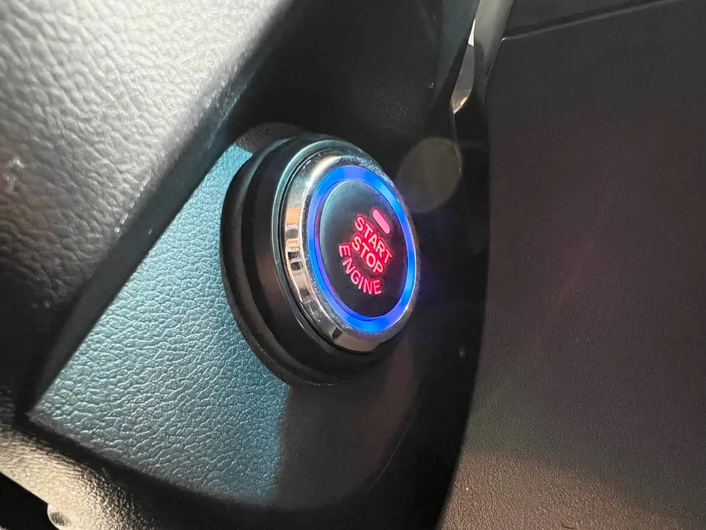 Mitsubishi Pajero 2018 — Şəkil 15/20