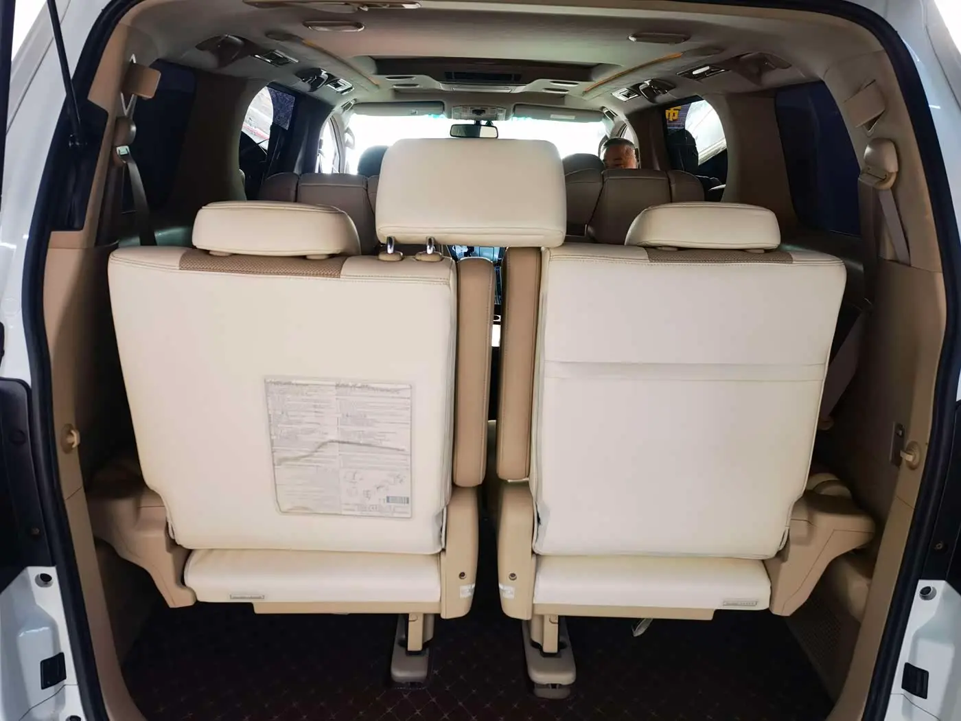 Toyota Alphard 2014 — Photo 11/11