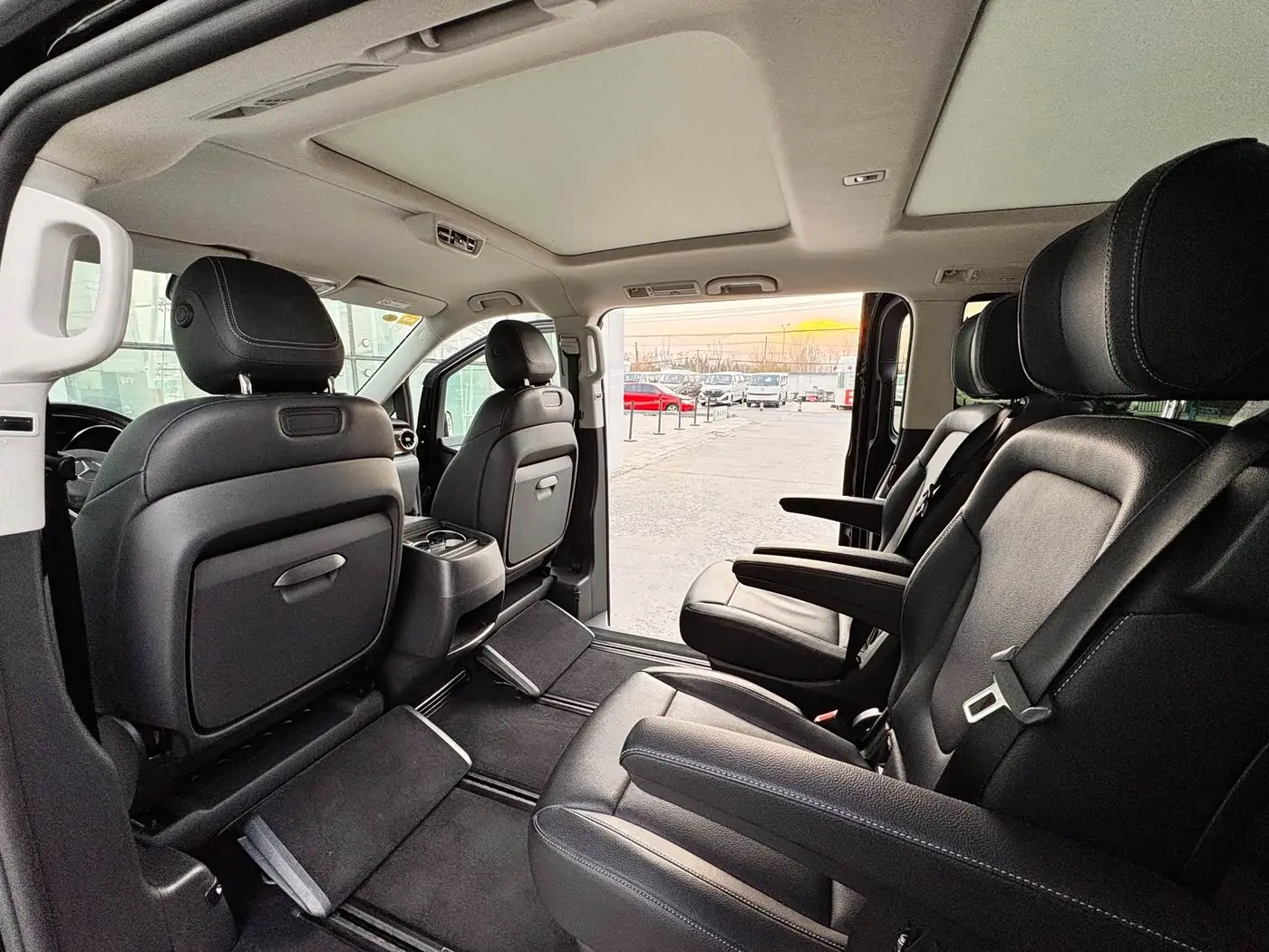 Mercedes-Benz V-Class 2020 — Şəkil 11/18