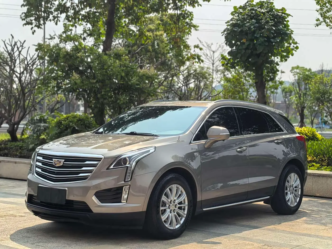 Cadillac XT5 2018 — Фото 1/12