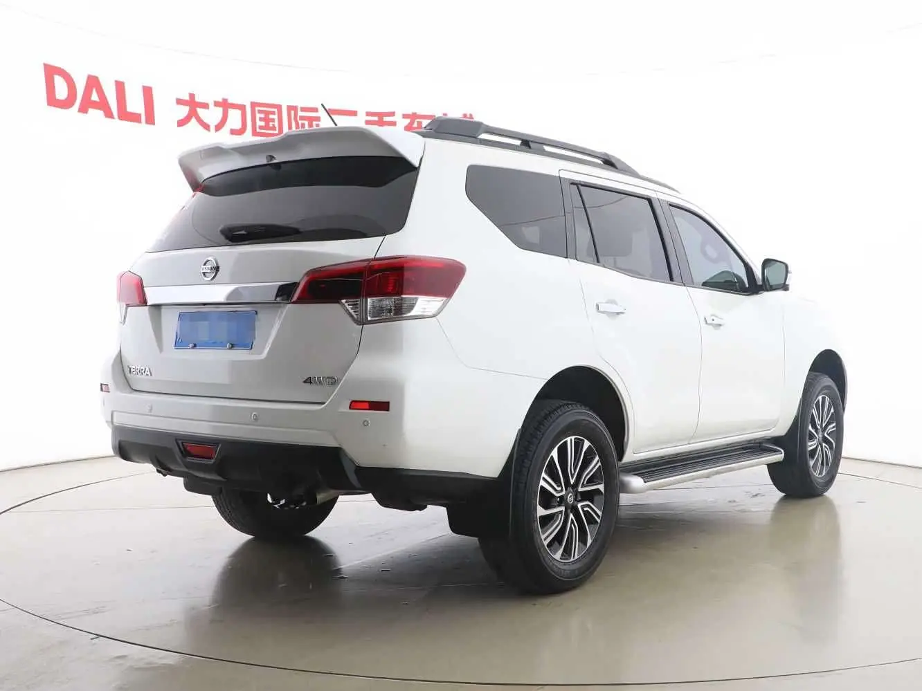 Nissan Terra 2021 — Photo 10/14