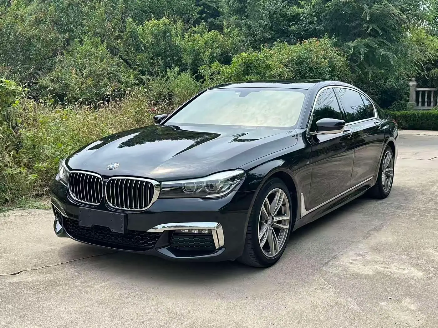 BMW 7 Series 2019 — ფოტო 1/16