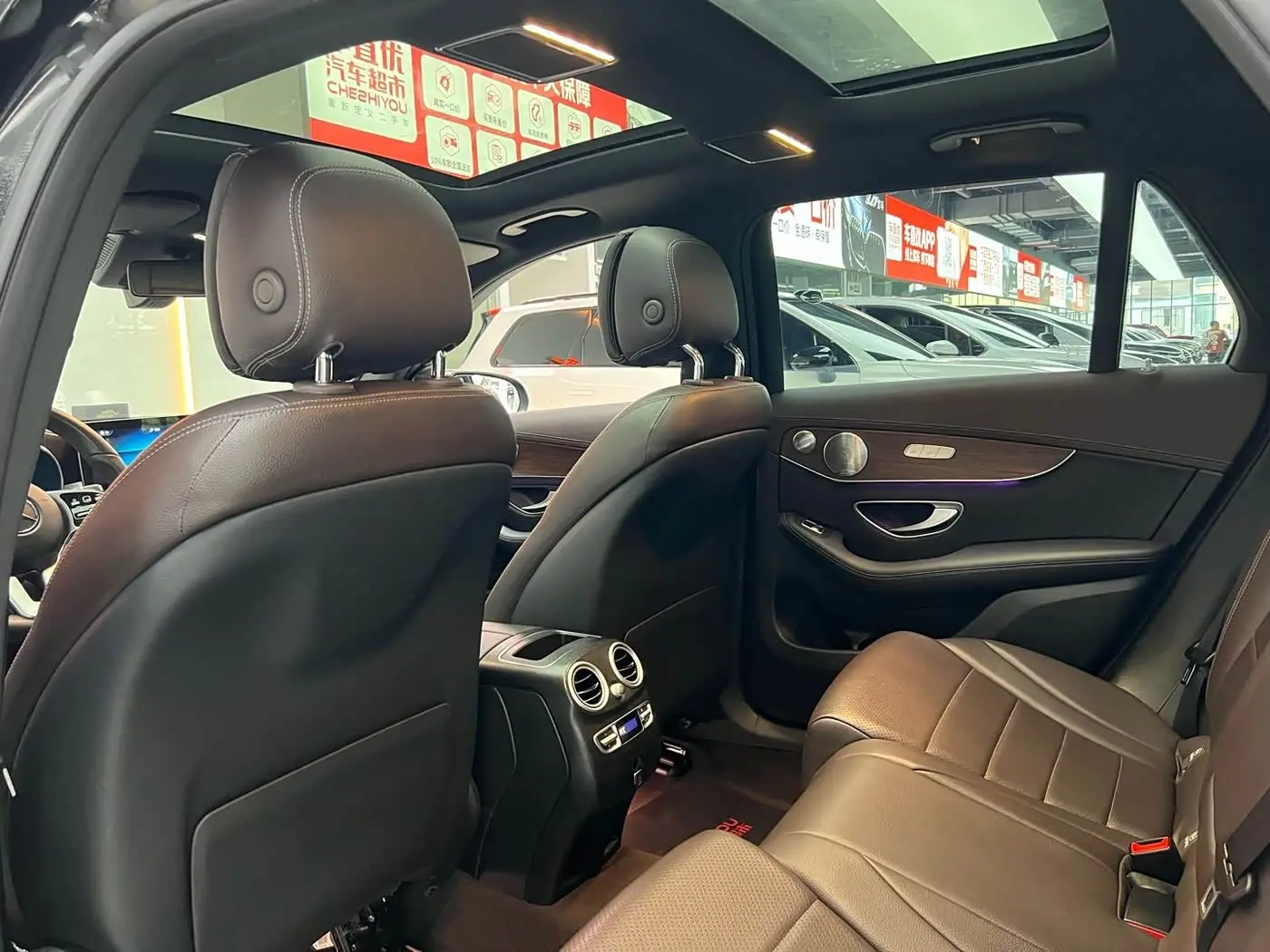 Mercedes-Benz GLC 2021 — ფოტო 11/20