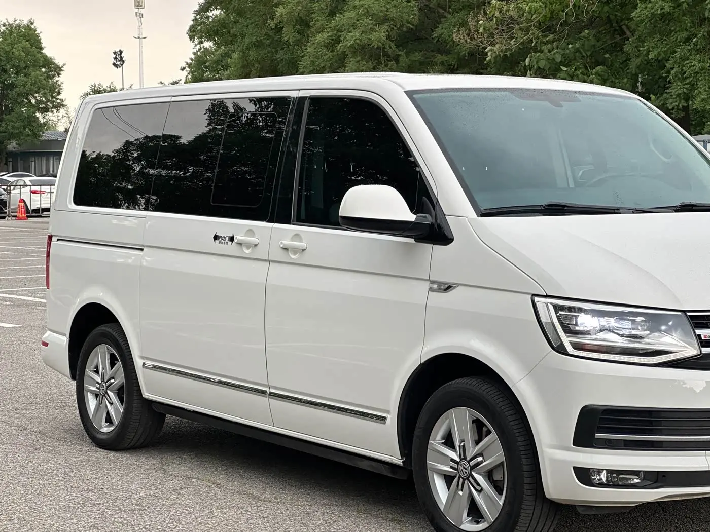 Volkswagen Multivan 2017 — Şəkil 7/20