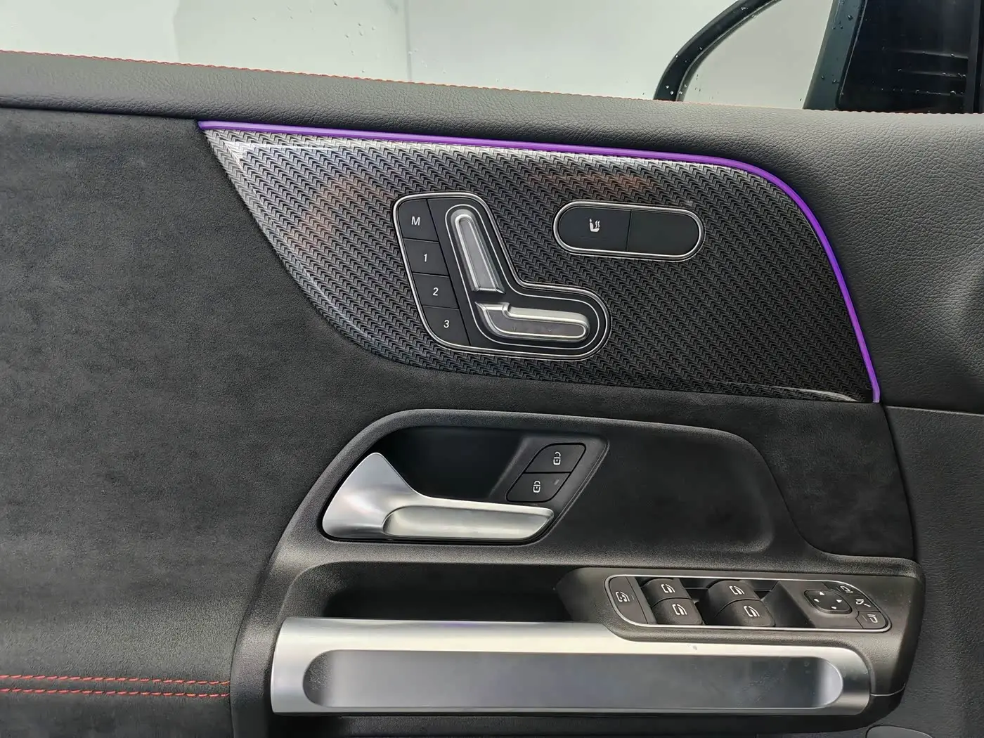 Mercedes-Benz GLB AMG 2025 — Şəkil 17/20