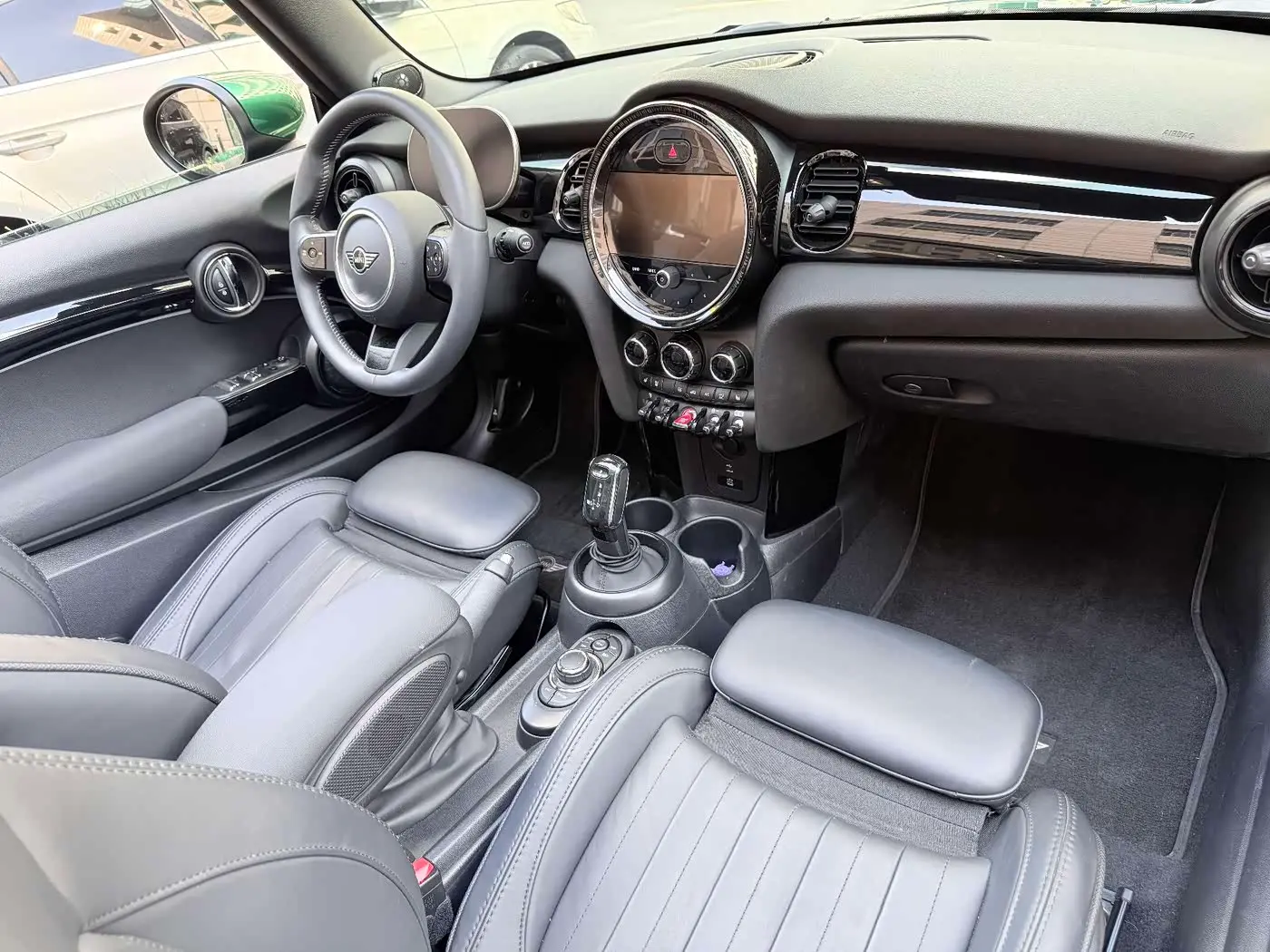 MINI MINI 2024 — Photo 13/16