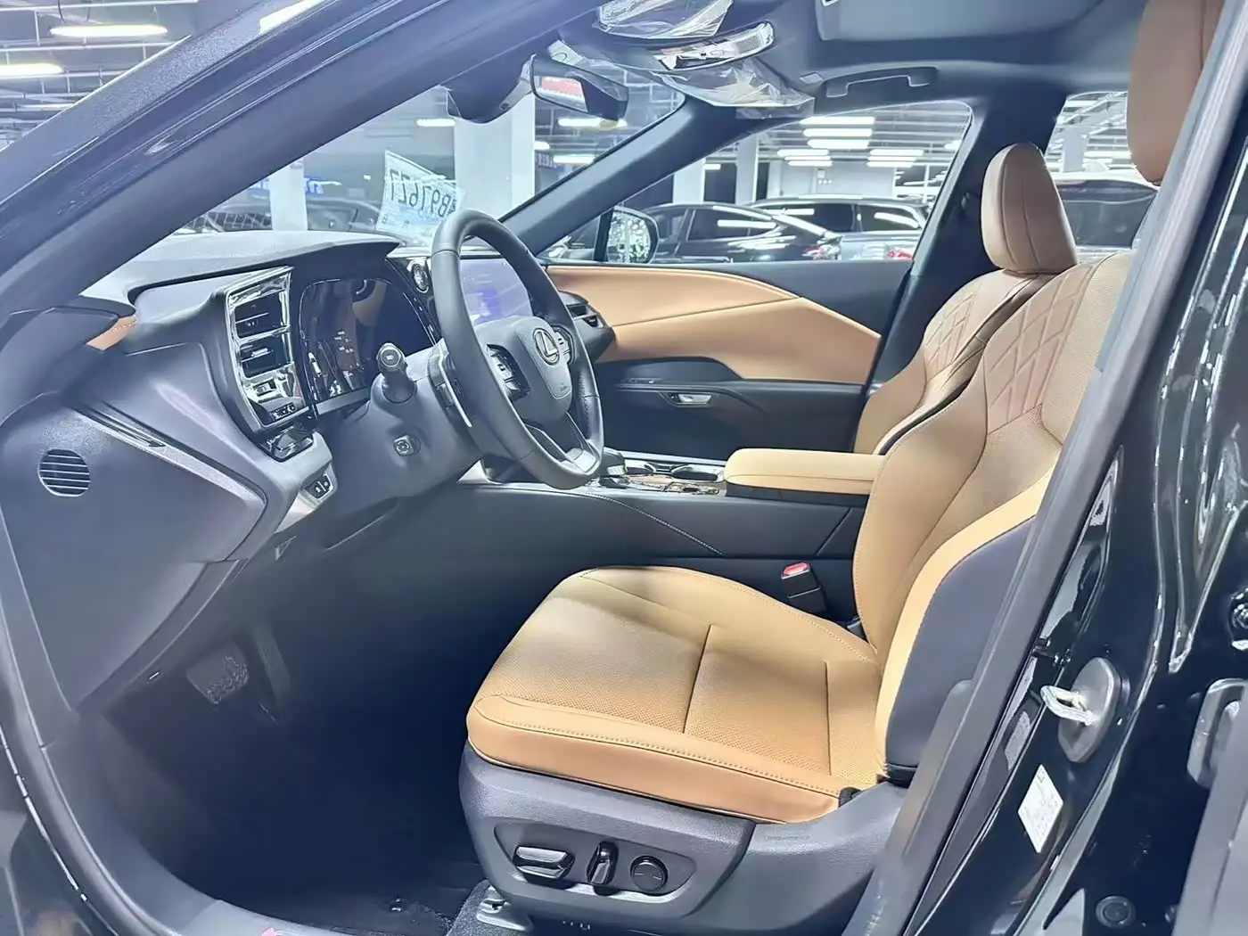 Lexus RX 2026 — Şəkil 4/9