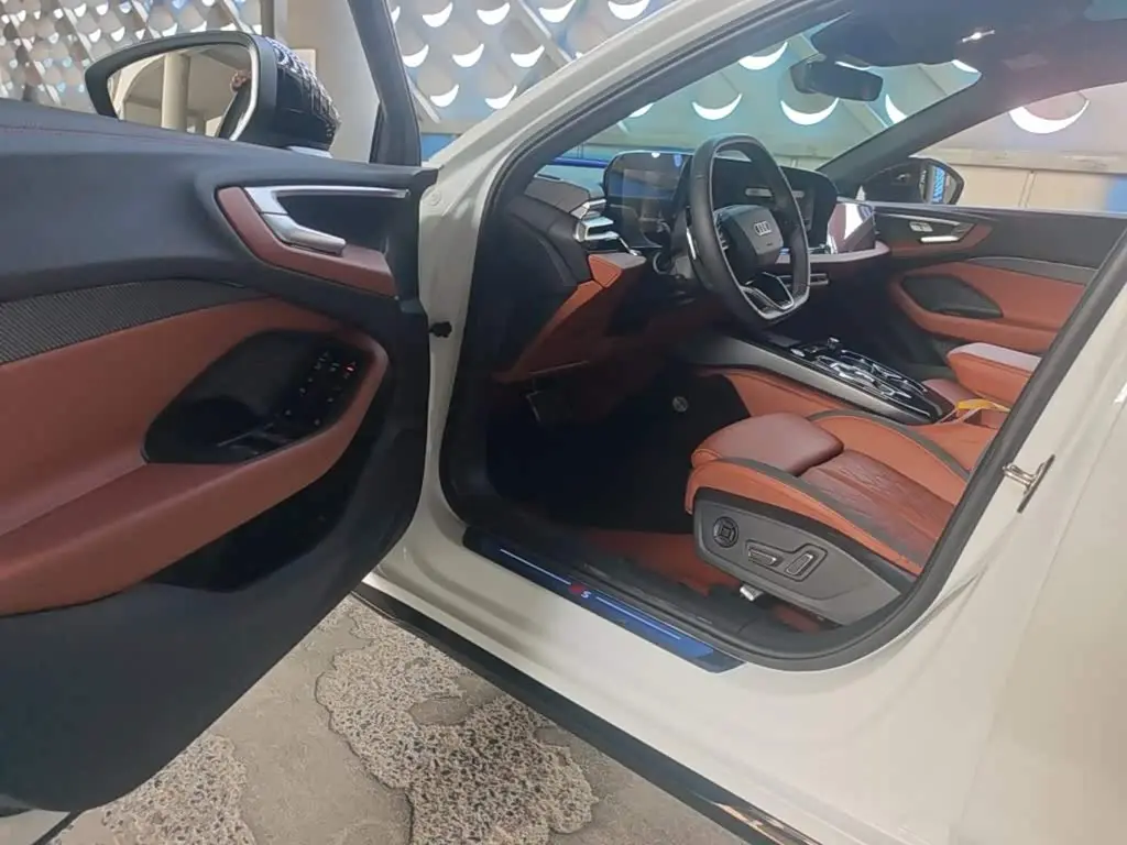 Audi A5L 2025 — Photo 16/20