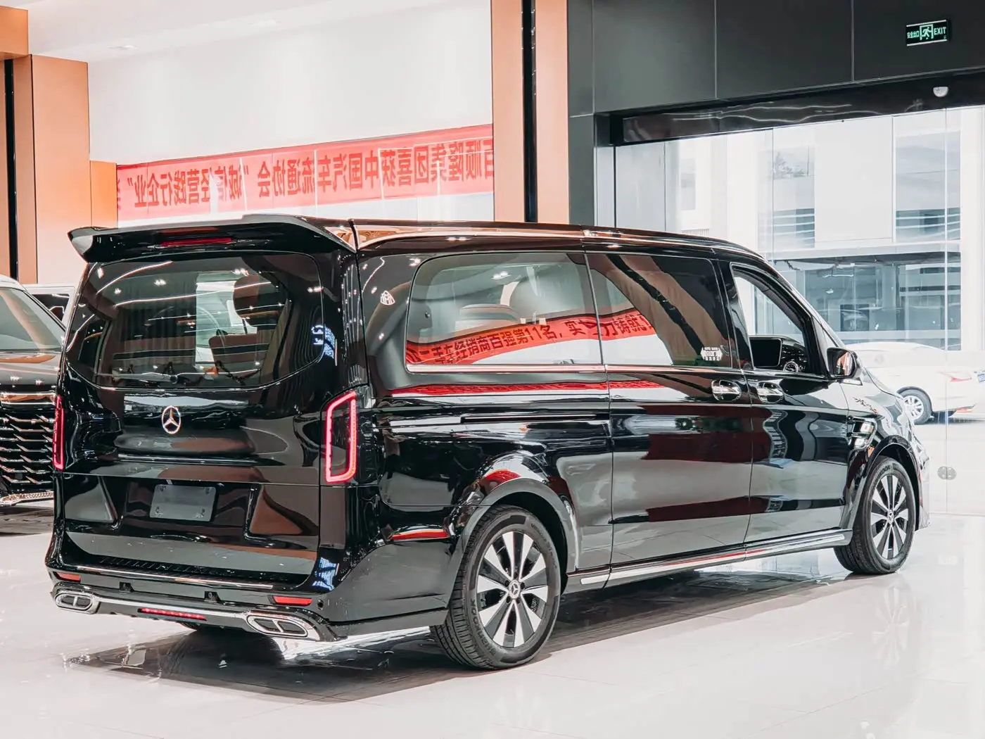 Mercedes-Benz Vito 2024 — Photo 4/14