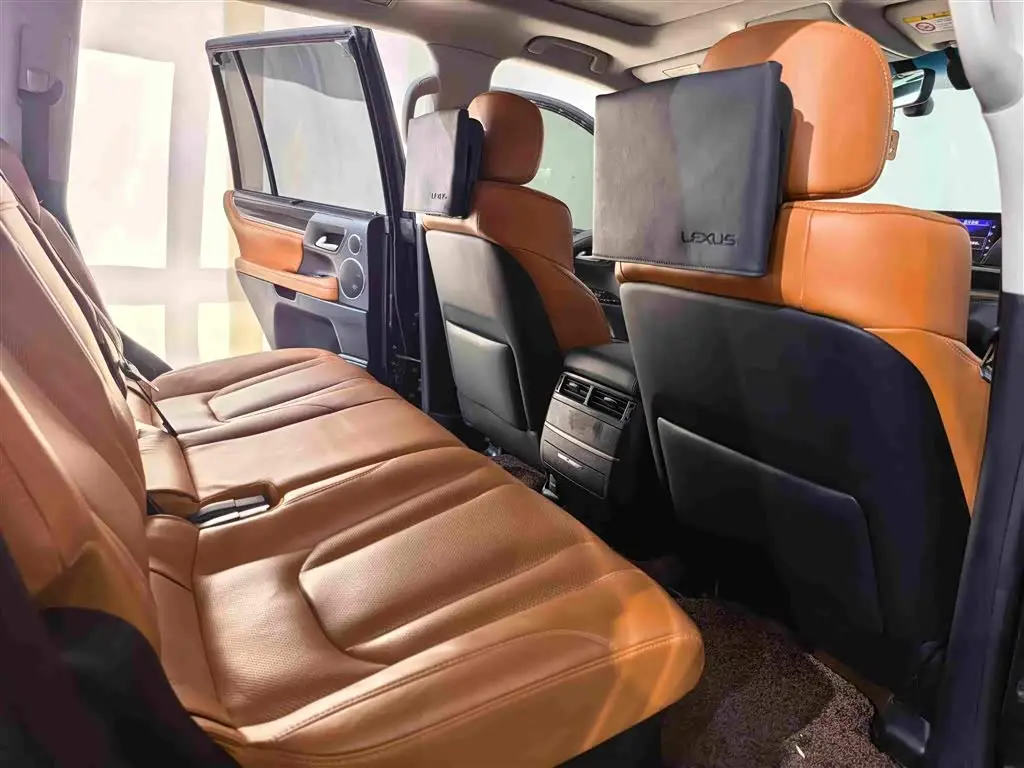 Lexus LX 2019 — Фото 14/20