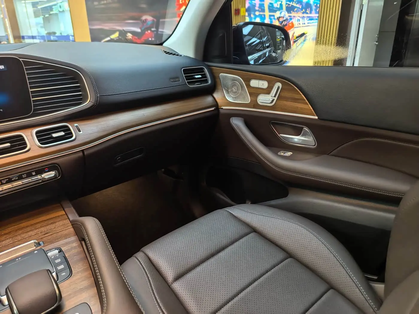 Mercedes-Benz GLE New Energy 2021 — Photo 17/20