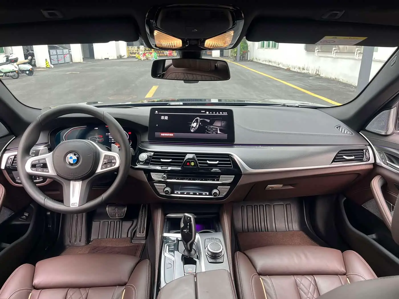 BMW 5 Series 2022 — Photo 6/18