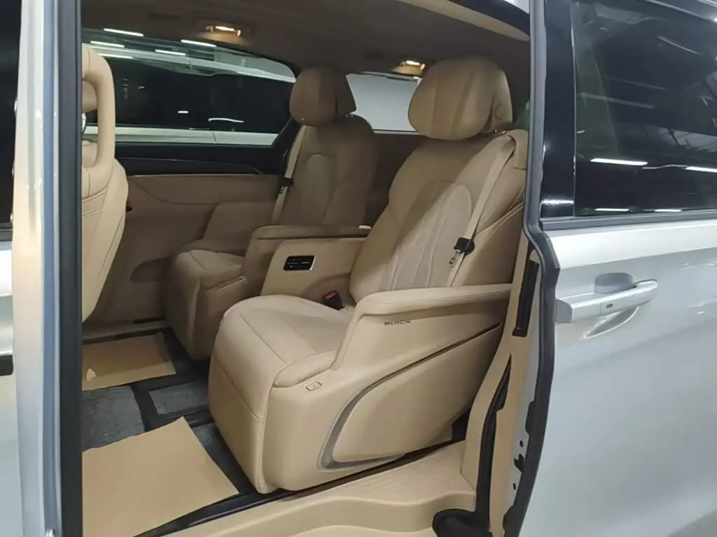 Buick GL8 New Energy 2025 — ფოტო 17/20