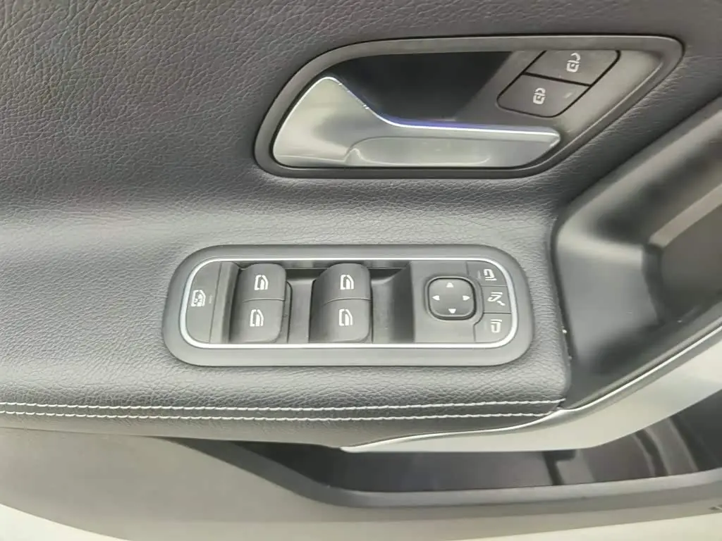 Mercedes-Benz A-Class 2022 — Фото 9/20