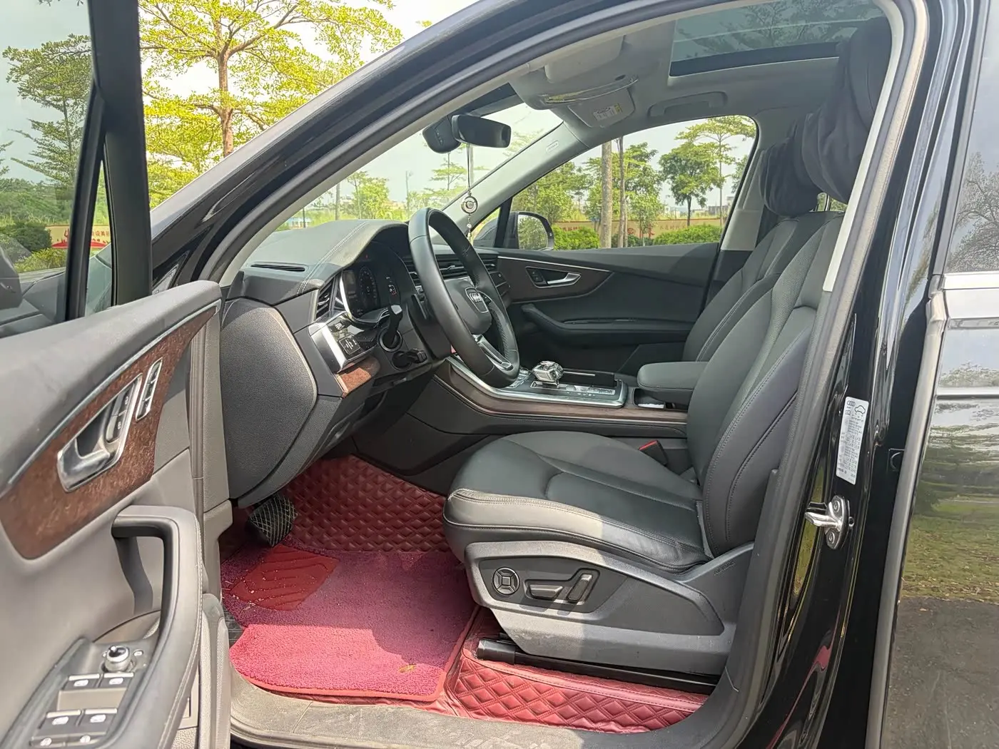 Audi Q7 2024 — Photo 4/9