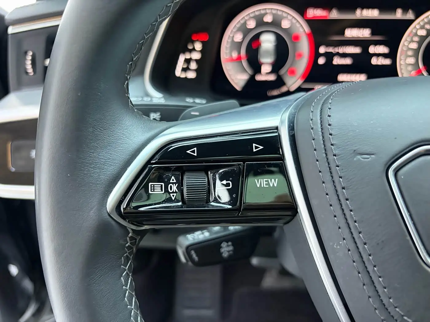 Audi A6L 2024 — Şəkil 10/18
