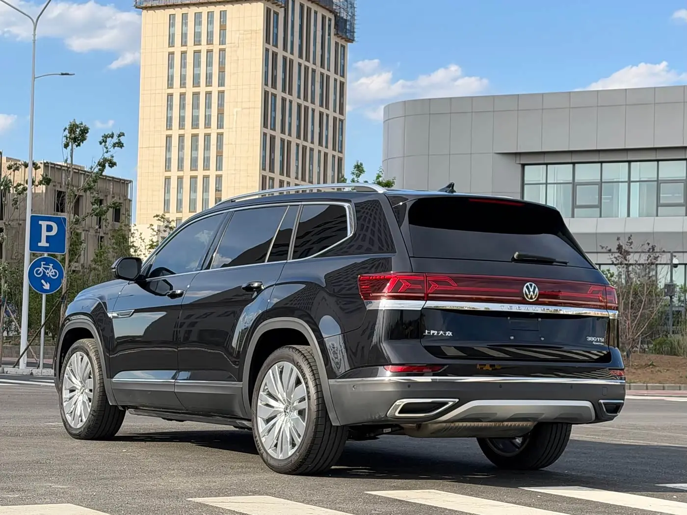 Volkswagen Teramont 2023 — Photo 6/20