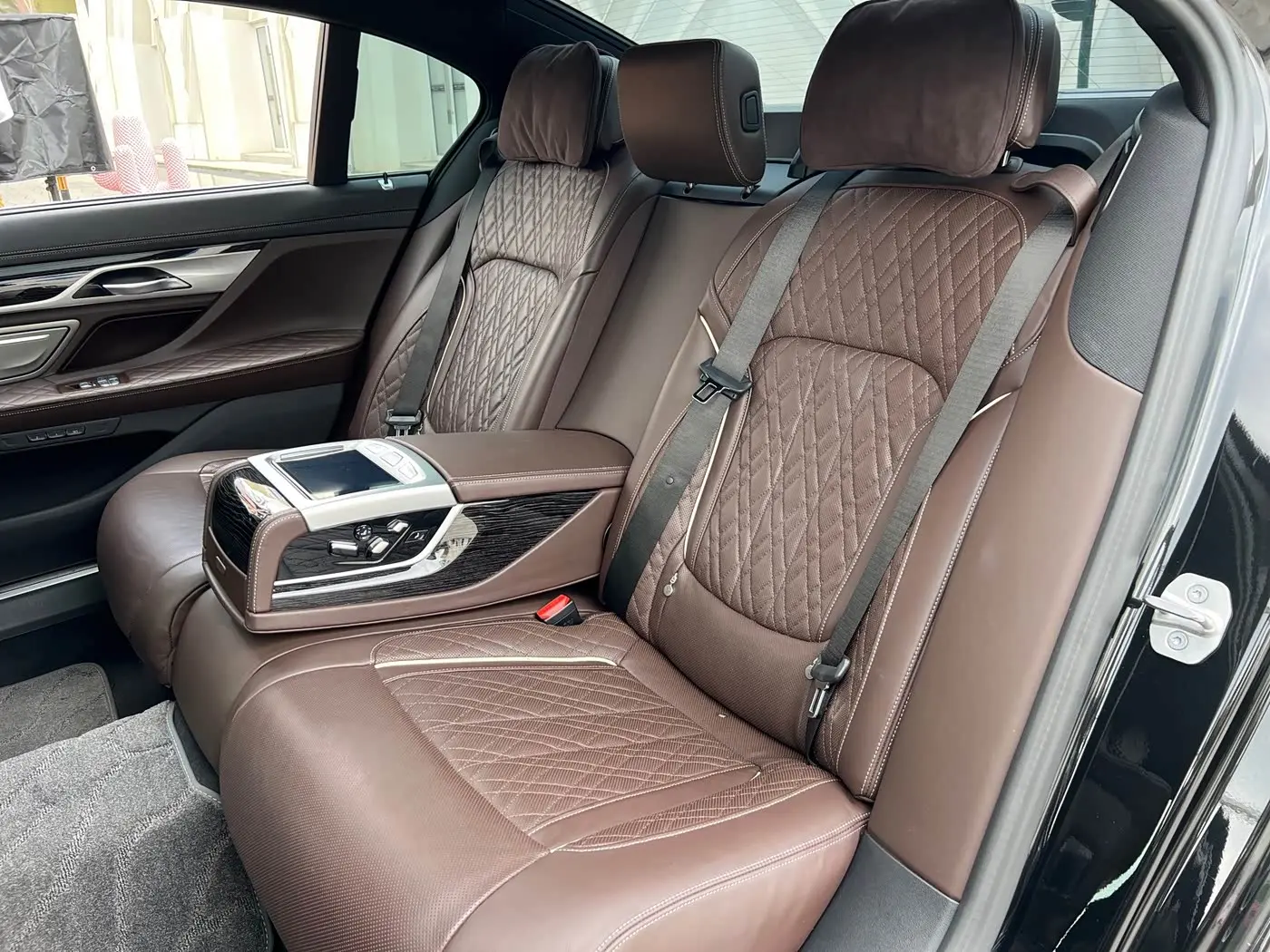 BMW 7 Series 2020 — Photo 15/20
