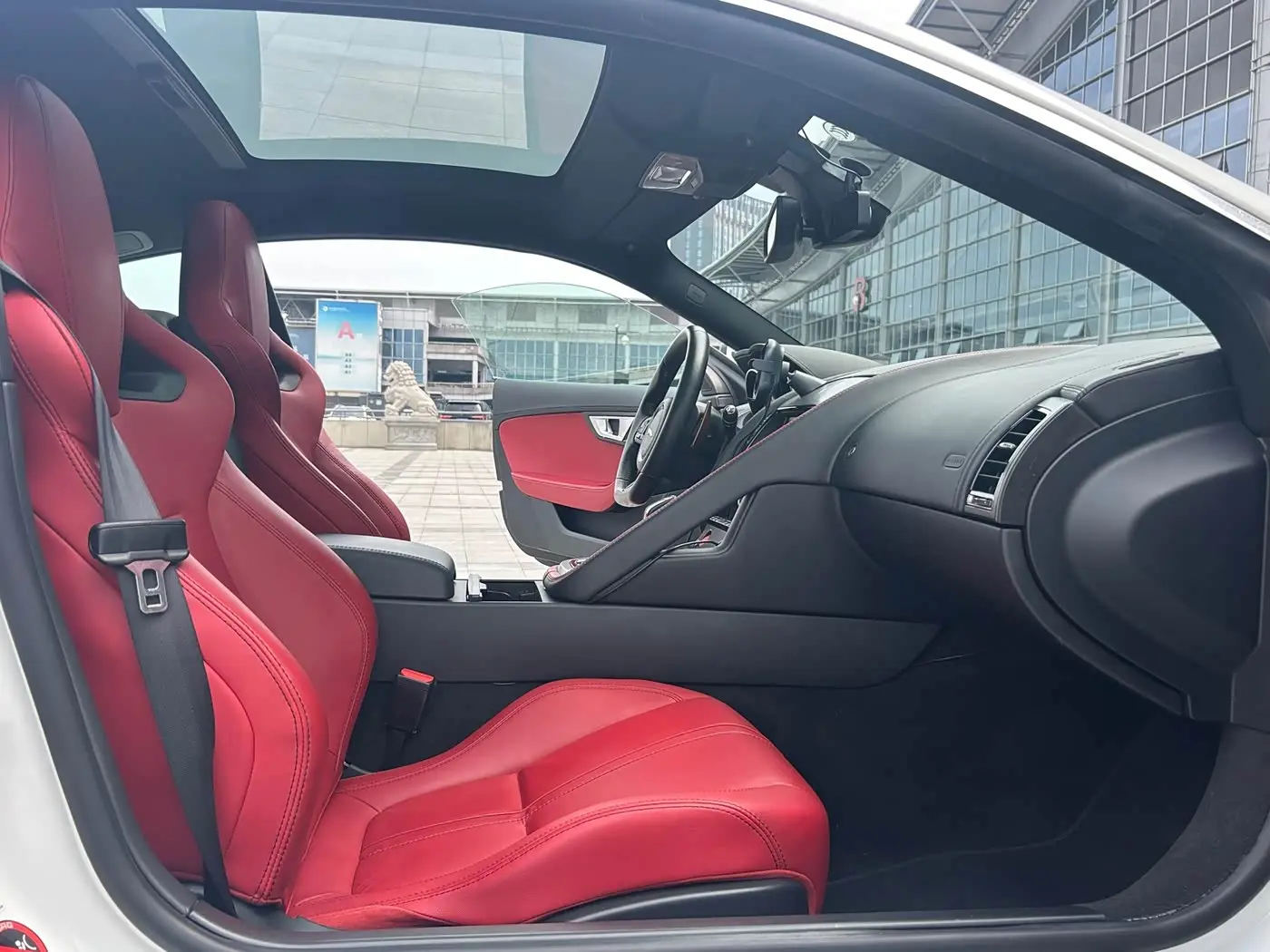 Jaguar F-TYPE 2015 — Фото 19/20