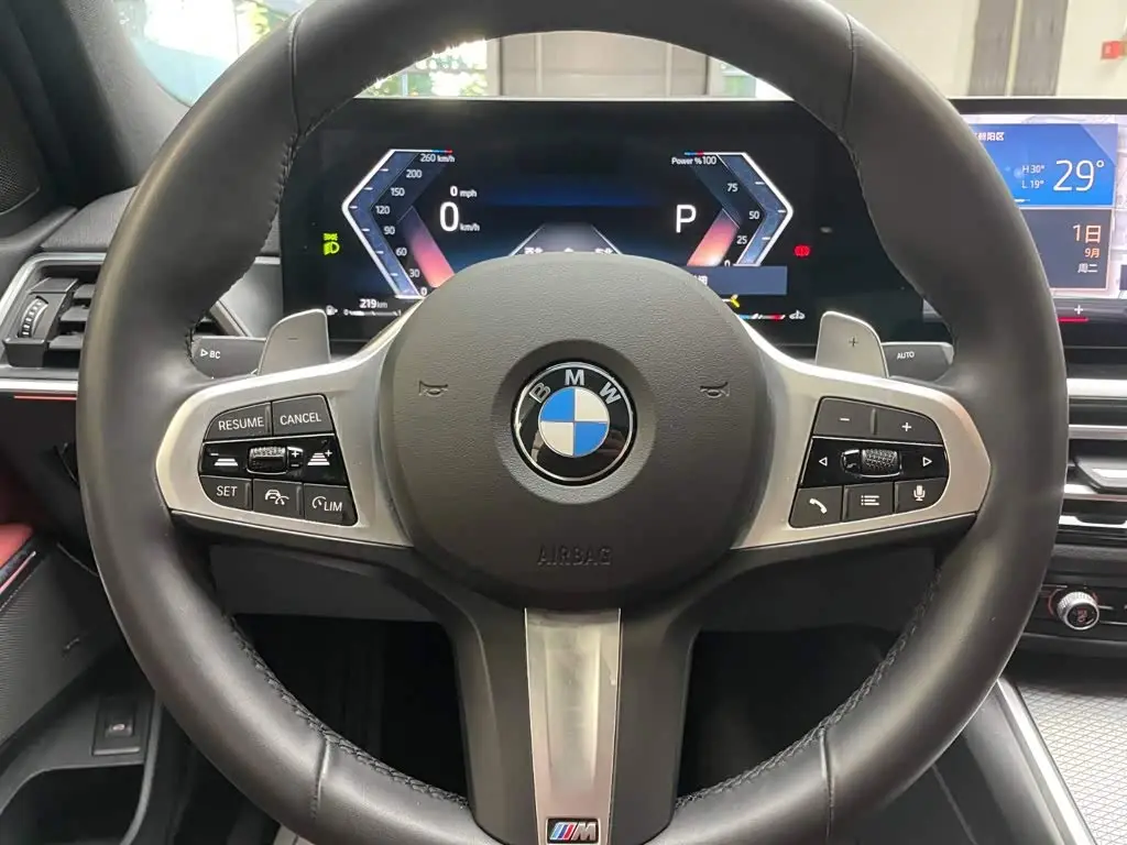 BMW 3 Series 2024 — Photo 13/20