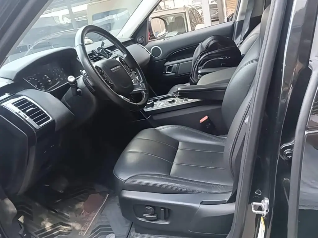 Land Rover Discovery 2021 — ფოტო 11/20