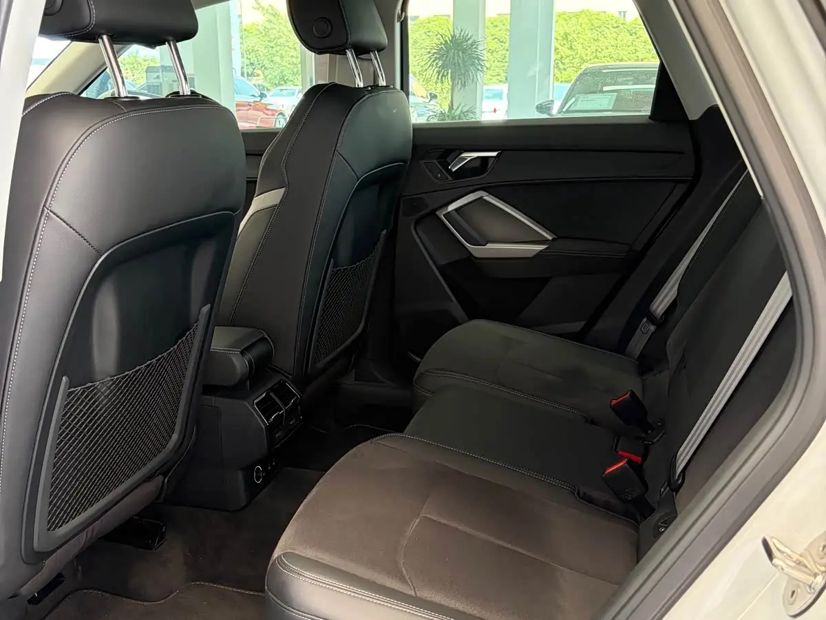 Audi Q3 2023 — Şəkil 9/18