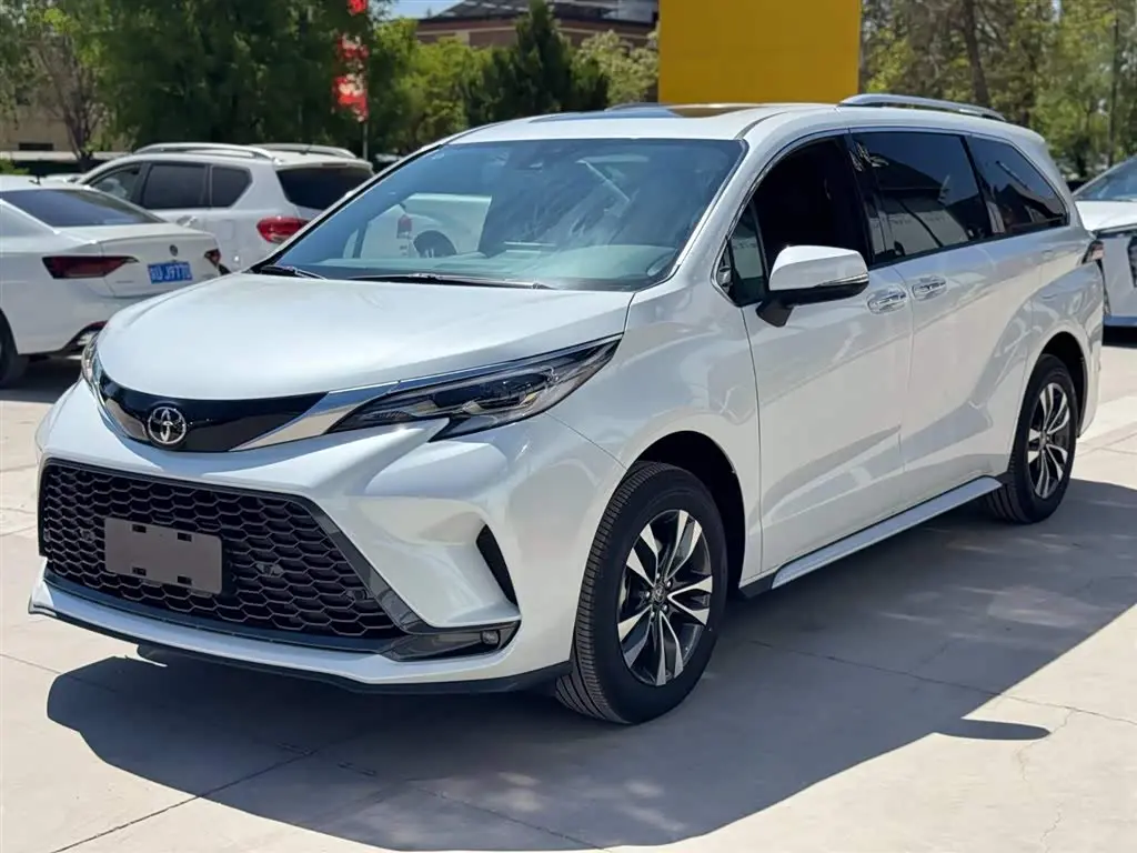 Toyota Granvia 2026 — Photo 1/14