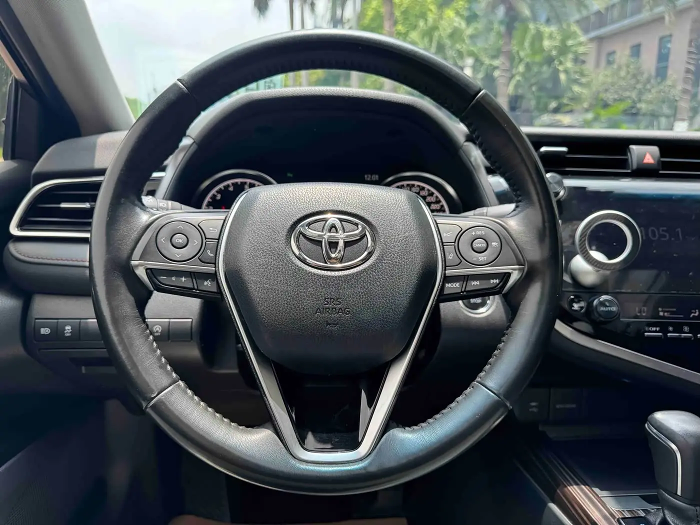 Toyota Camry 2019 — Photo 11/15