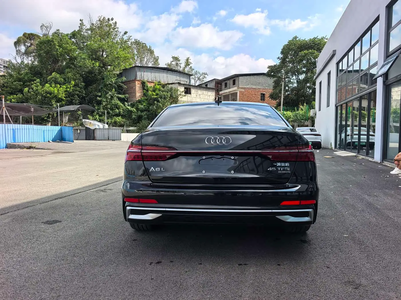 Audi A6L 2025 — Фото 13/15