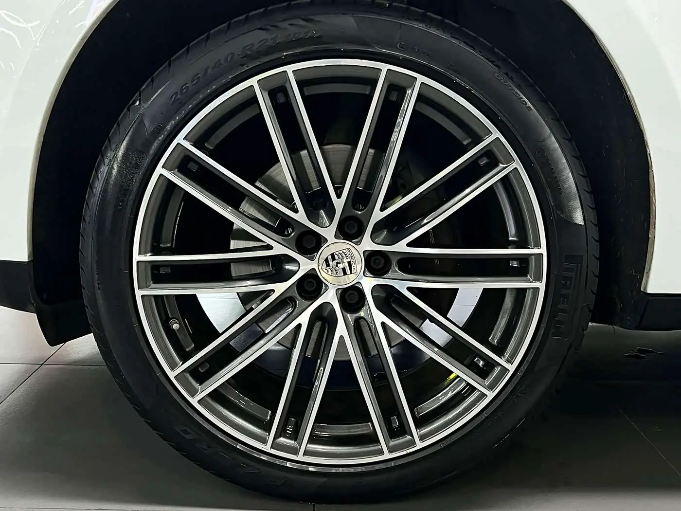 Porsche Macan 2020 — Photo 10/20