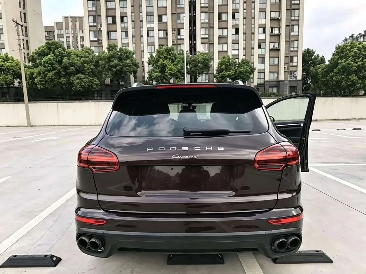 Porsche Cayenne 2017 — Şəkil 5/10