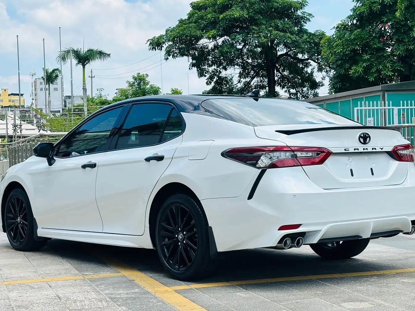Toyota Camry 2023 — Şəkil 7/20