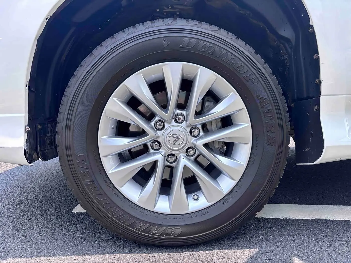 Lexus GX 2016 — Photo 13/16