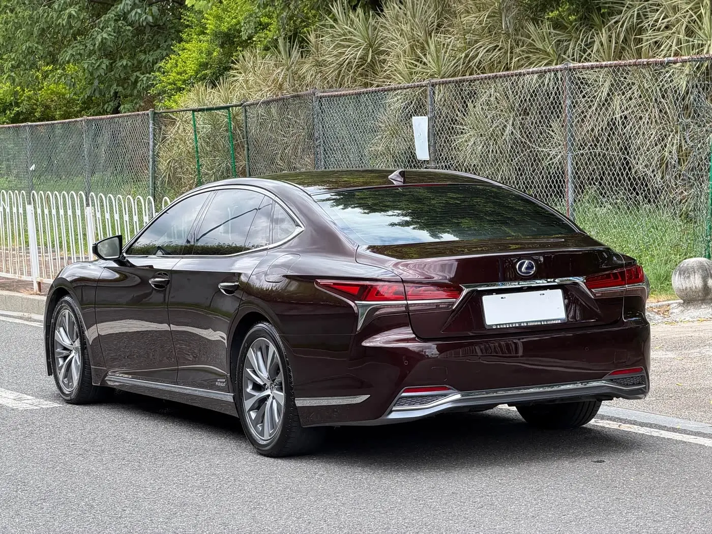 Lexus LS 2019 — Şəkil 18/19