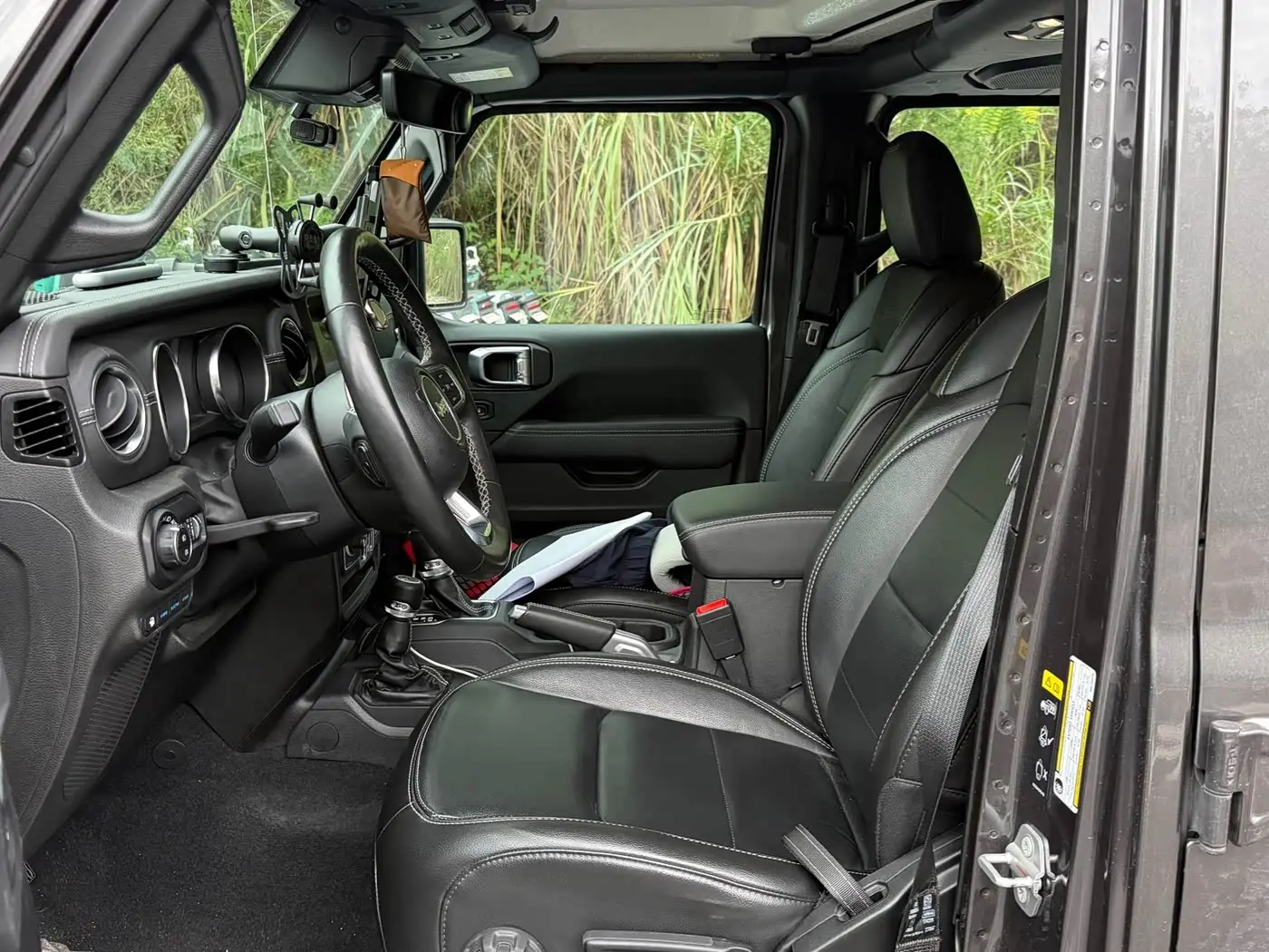 Jeep Wrangler 4xe 2022 — Фото 8/9