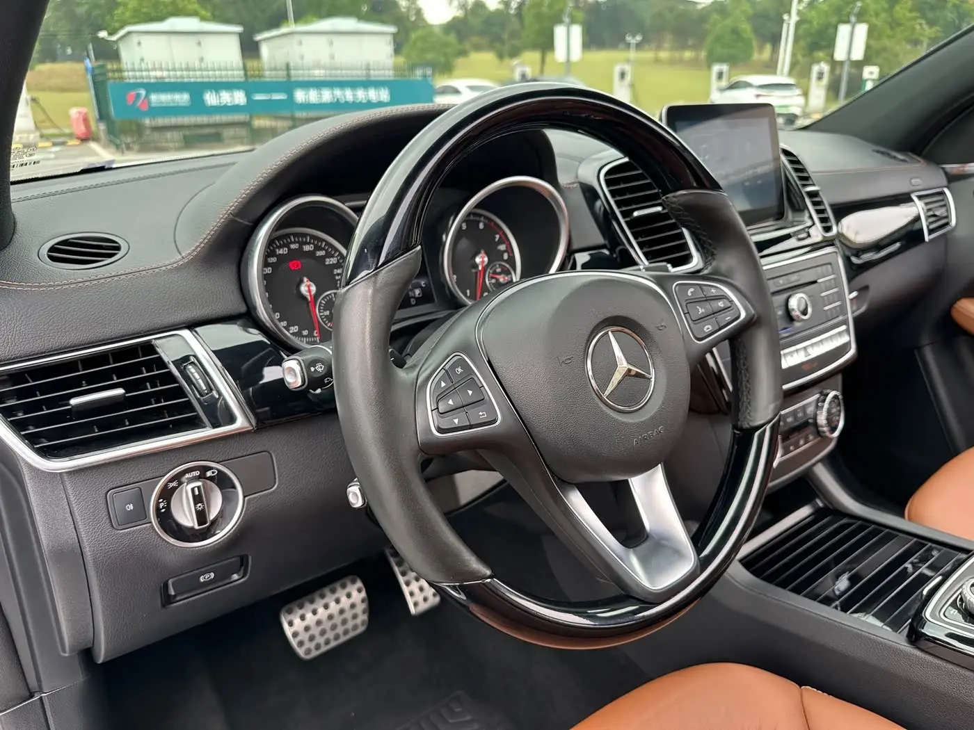 Mercedes-Benz GLE Coupe 2018 — Фото 15/20